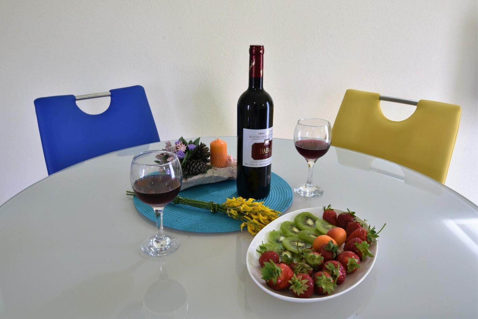 Apartmani Natasa Nino Jezera, Murter Ruang foto