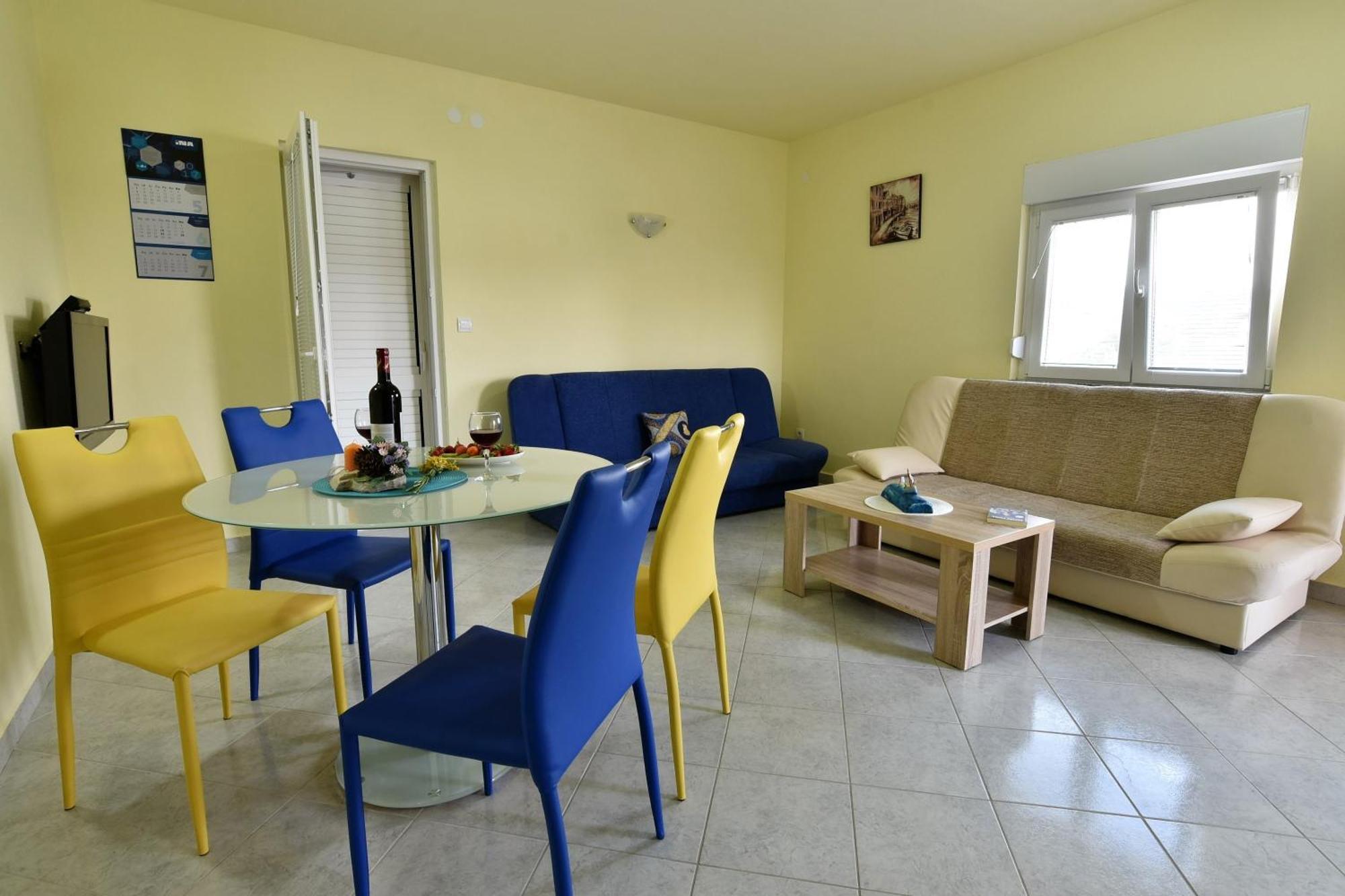 Apartmani Natasa Nino Jezera, Murter Ruang foto