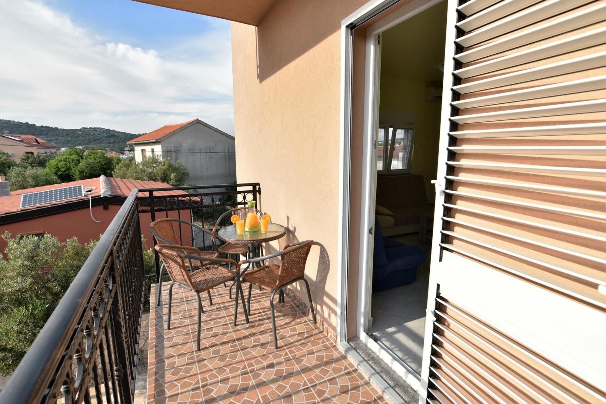 Apartmani Natasa Nino Jezera, Murter Ruang foto