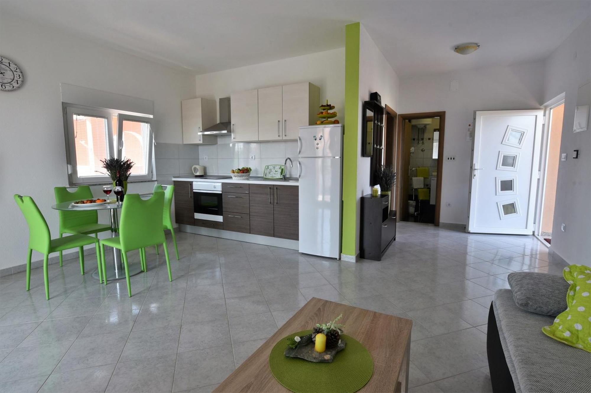 Apartmani Natasa Nino Jezera, Murter Ruang foto